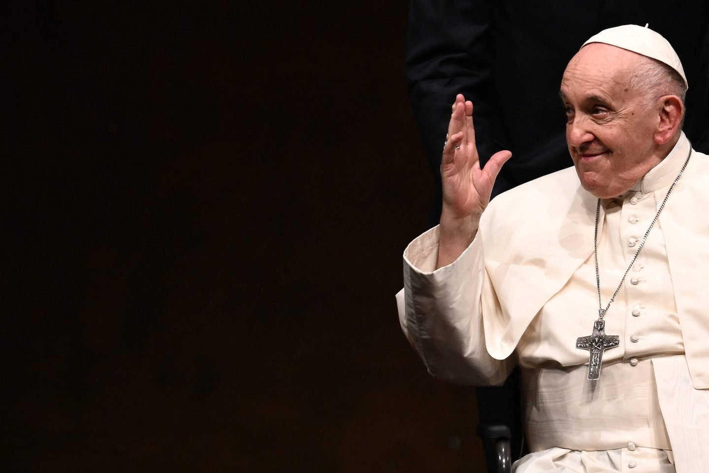Pope Francis Dies at 88: World Leaders and Thousands Gather for Final Farewell